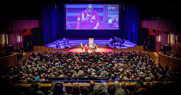 ༸གོང་ས་མཆོག་གིས་བདེ་སྐྱིད་ཀྱི་ཐབས་ལམ་དང་ཞི་བདེ་སྐྲུན་ཐབས་སྐོར་བཀའ་སློབ་བསྩལ།