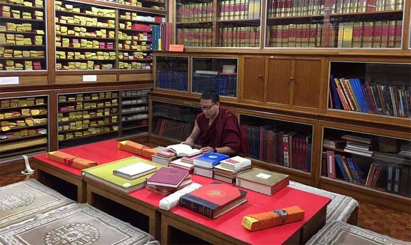 སེར་ཏྲེ་བྱམས་པ་ཚེ་རིང་ངམ་སྨྱུག་མིང་རྨོངས་རྟུལ་ནག་པོ།