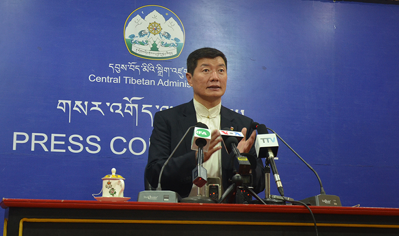 བོད་མིའི་སྒྲིག་འཛུགས་ཀྱི་སྲིད་སྐྱོང་བློ་བཟང་སེངྒེ་མཆོག