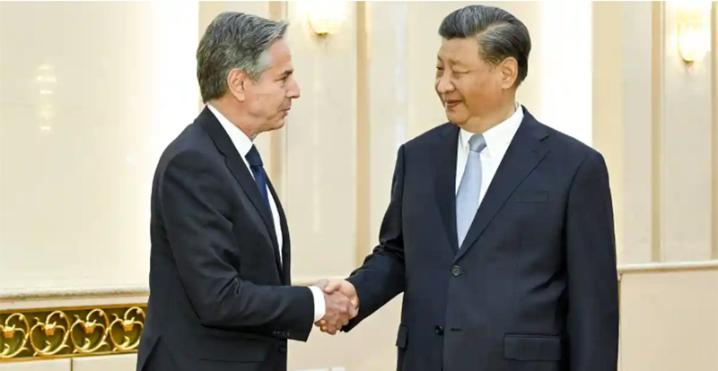 ཕྱི་ལོ་༢༠༢༣་ཟླ་༦་ཚེས་༡༩ཉིན། ཨ་རིའི་ཕྱི་སྲིད་ལས་ཁུངས་ཀྱི་དྲུང་ཆེ་ཨན་ཊོན་ཎི-བྷི་ལིན་ཁེན་དང་རྒྱ་ནག་གི་སྲིད་འཛིན་ཞི་ཅིང་ཕིང་ལ་ཐུག་འཕྲད་བྱས་འདུག