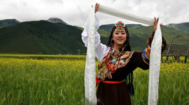 ཁ་བཏགས་ནི་བོད་མི་རིགས་ཀྱི་འཚོ་བའི་འཕྲོད་སྤྱོད་སྒོ་ཤིན་ཏུ་ཆེ་བའི་མཚོན་བྱེད་ཅིག་ཡིན།