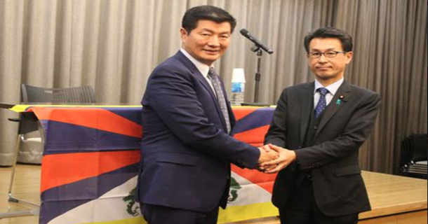 ༢༠༡༩ལོའི་ཟླ་༡ཚེས་༣༡ཉིན། སྲིད་སྐྱོང་མཆོག་གིས་ཉི་ཧོང་མི་མང་ལ་བོད་དོན་སྐོར་གསུང་བཤད་གནང་བ།