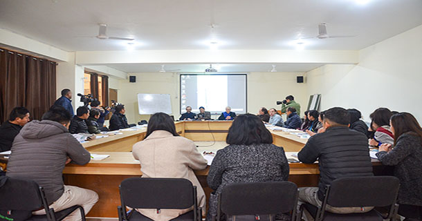 ༢༠༡༩ལོའི་ཟླ༡ཚེས་༡༥ཉིན། བོད་ཀྱི་གནད་དོན་དང་རྒྱལ་སྤྱིའི་སྤྱི་ཚོགས་ཞེས་པའི་ཟབ་སྦྱོང་འགོ་འཛུགས་གནང་སོང་།