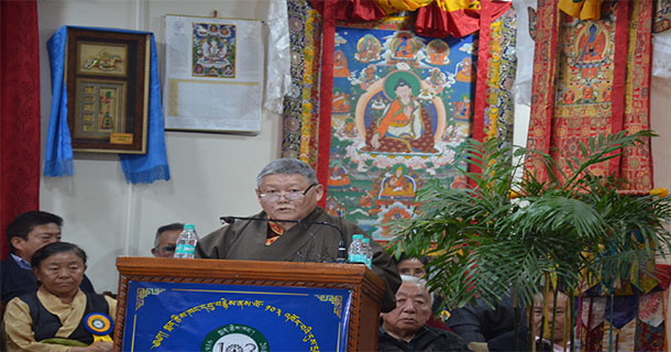 རྡ་སའི་སྨན་རྩིས་ཁང་བཙུགས་ནས་ལོ་༤༨་འཁོར་བའི་དུས་དྲན་སྲུང་བརྩི་ཞུས་སོང་།